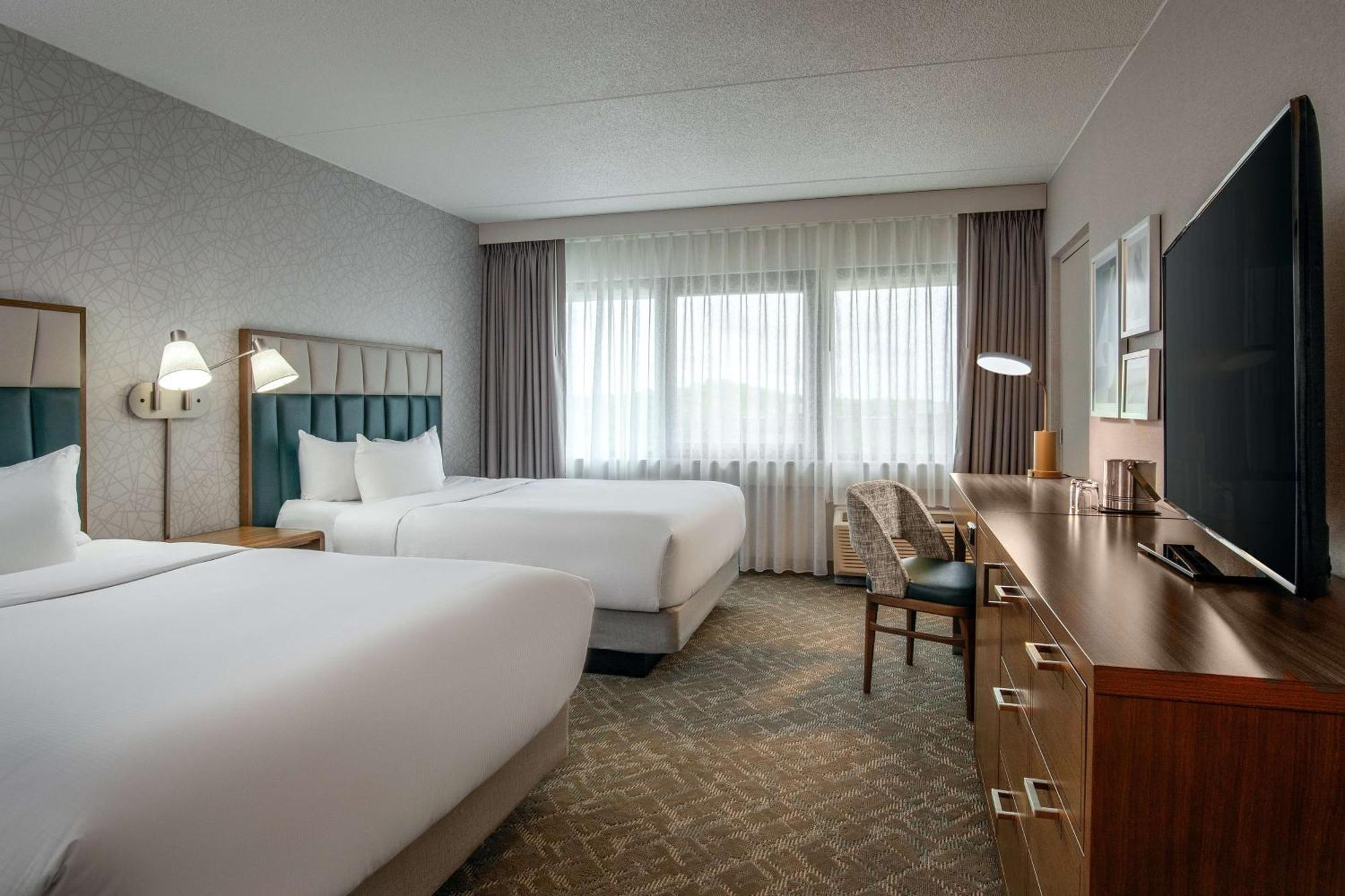 Doubletree By Hilton Boston/Westborough Hotel Exterior photo