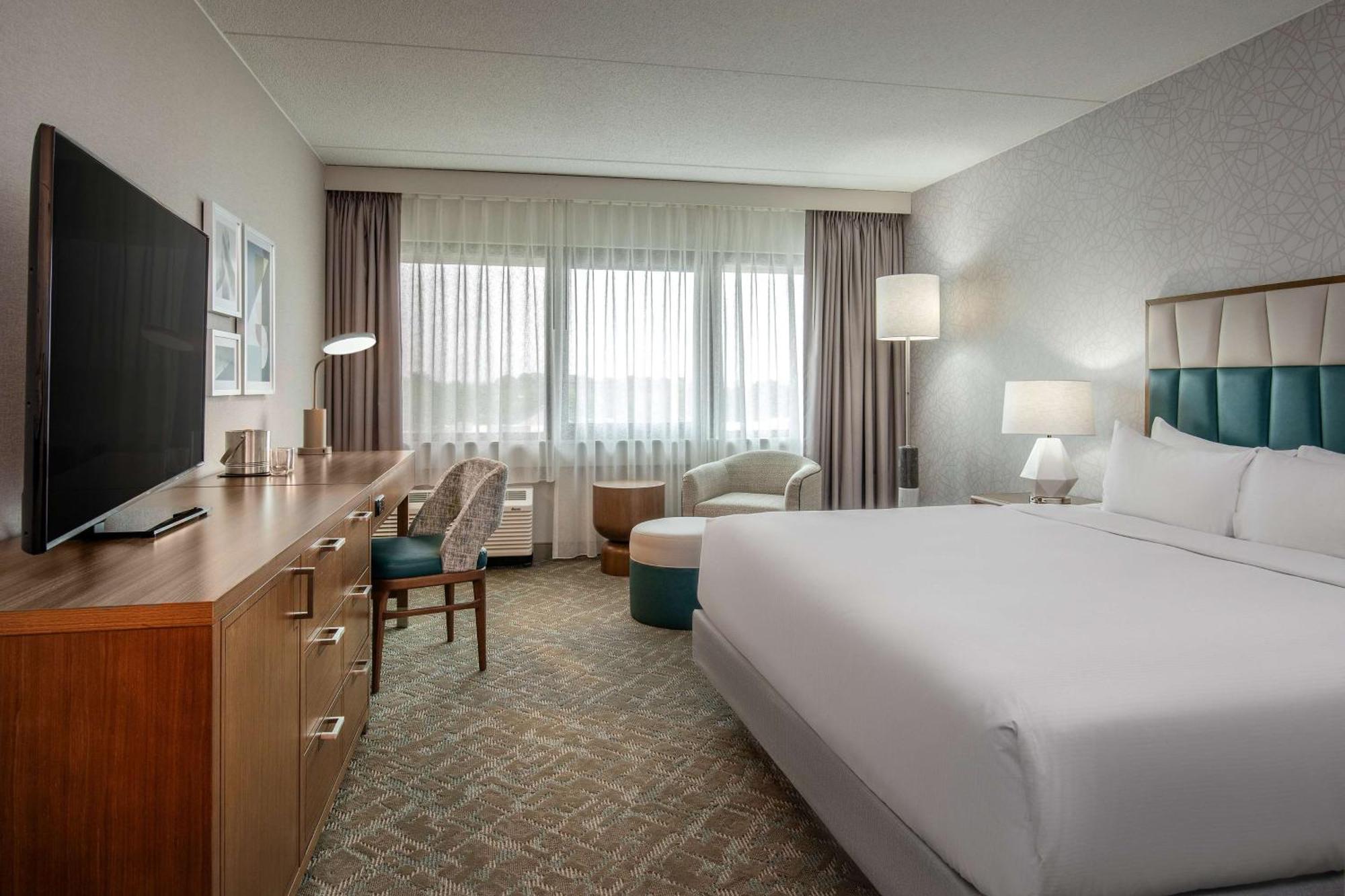 Doubletree By Hilton Boston/Westborough Hotel Exterior photo