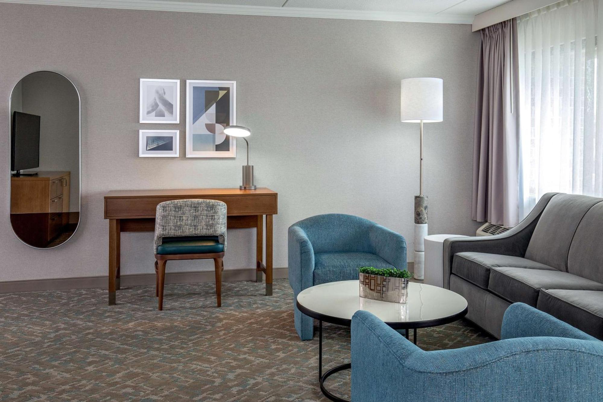 Doubletree By Hilton Boston/Westborough Hotel Exterior photo