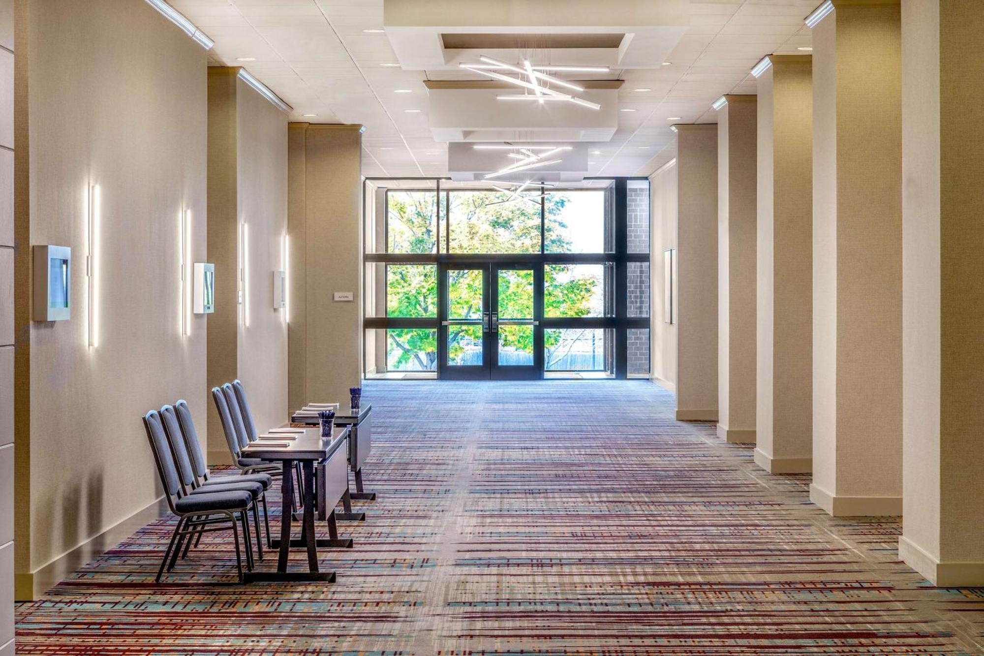 Doubletree By Hilton Boston/Westborough Hotel Exterior photo