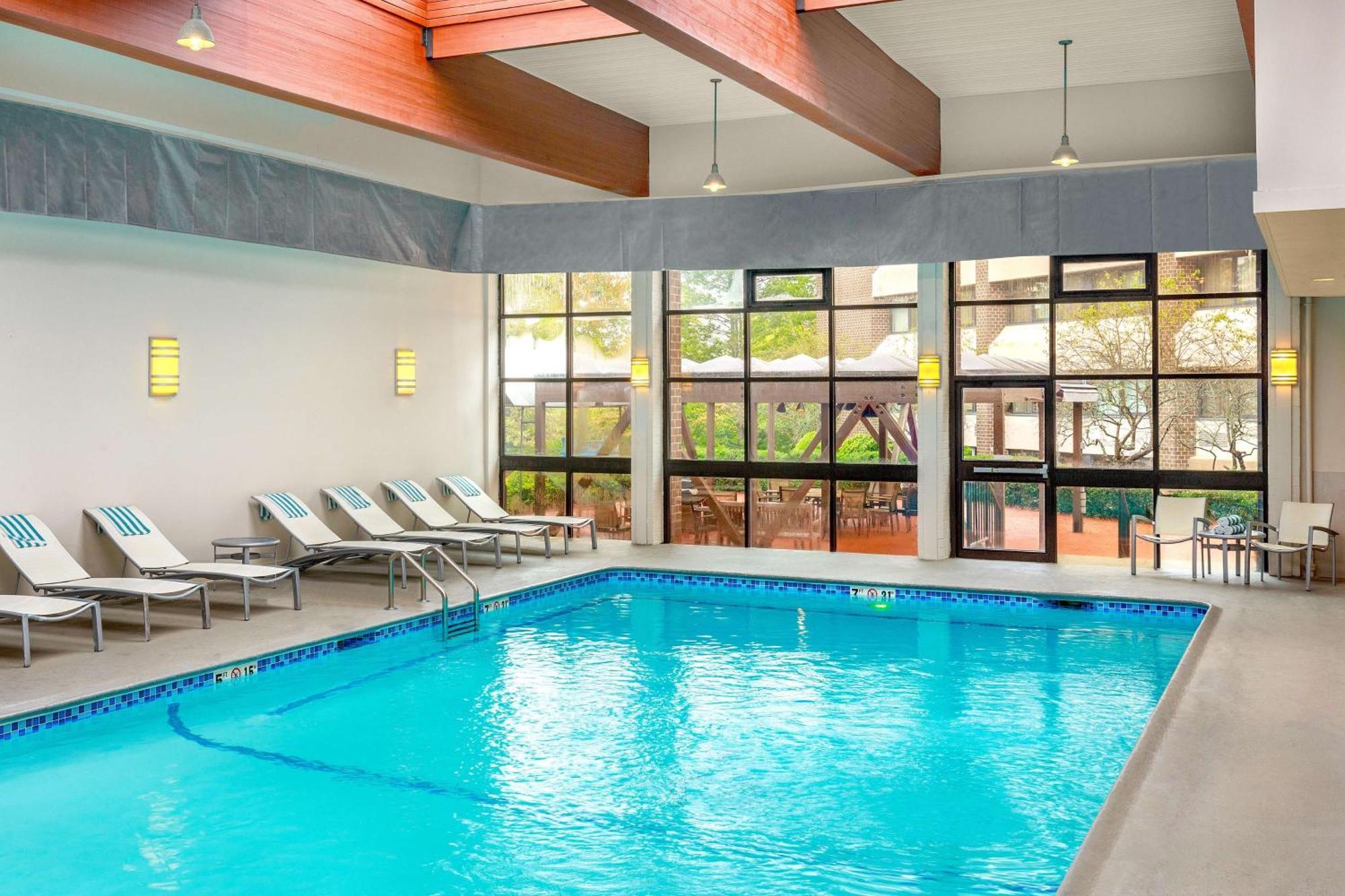 Doubletree By Hilton Boston/Westborough Hotel Exterior photo