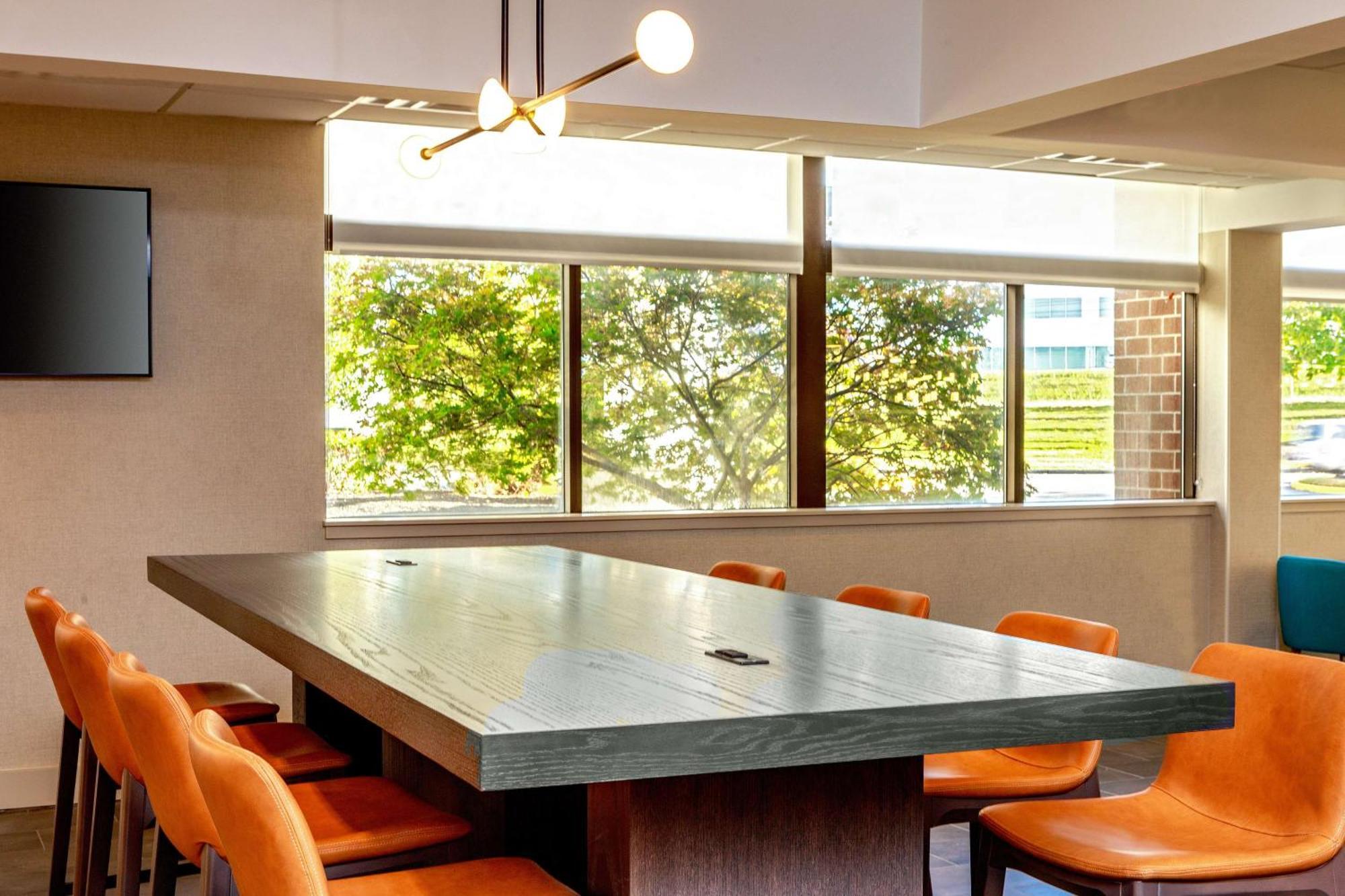 Doubletree By Hilton Boston/Westborough Hotel Exterior photo