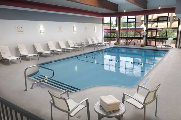 Doubletree By Hilton Boston/Westborough Hotel Exterior photo